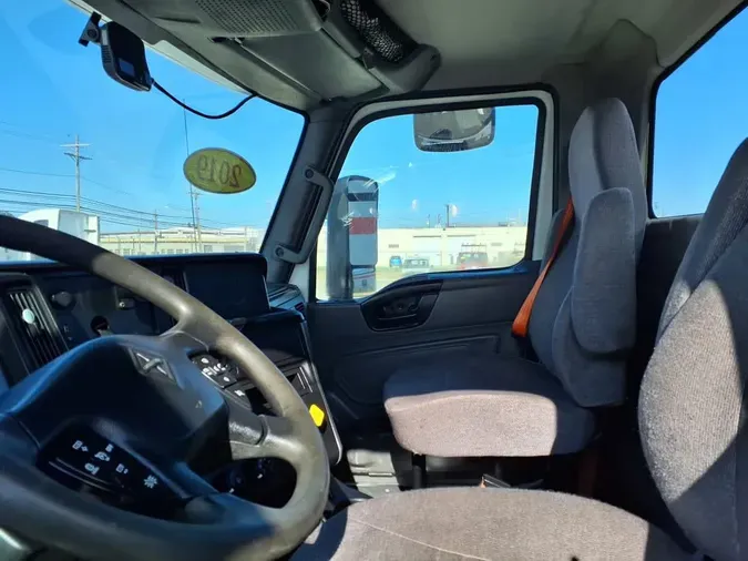 2019 NAVISTAR INTERNATIONAL LT625 DAYCAB T/Ad770ca0e118228a033c1ed2bdc15626d