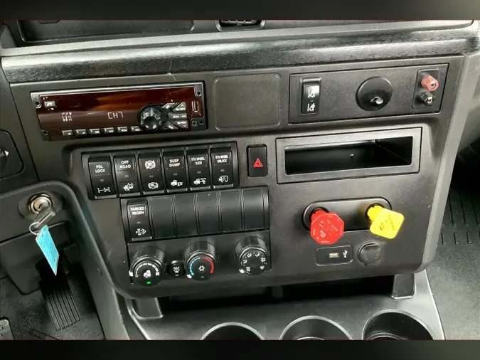 2020 INT LT625 6x4