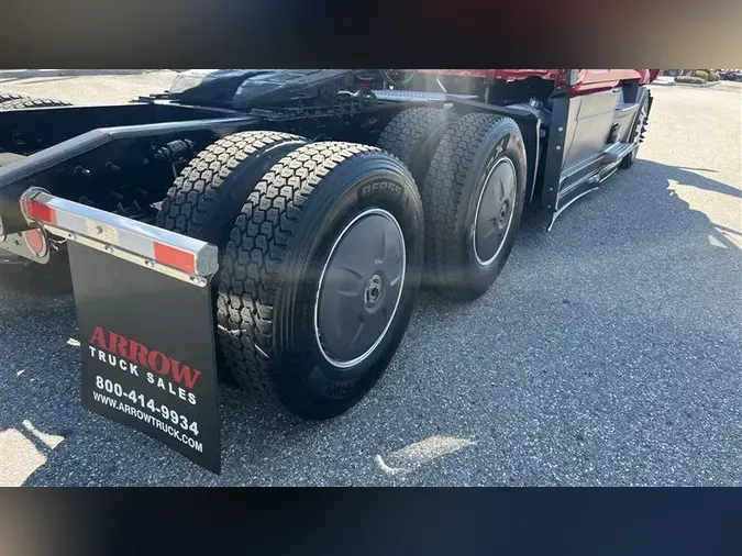 2022 FREIGHTLINER CA126