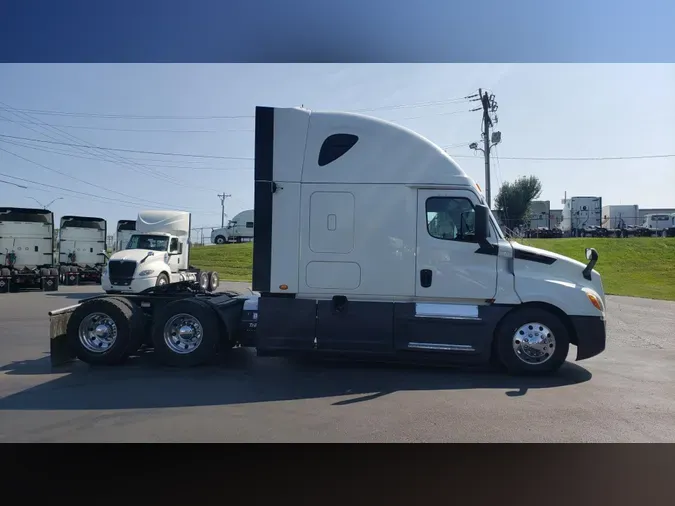 2020 Freightliner Cascadia