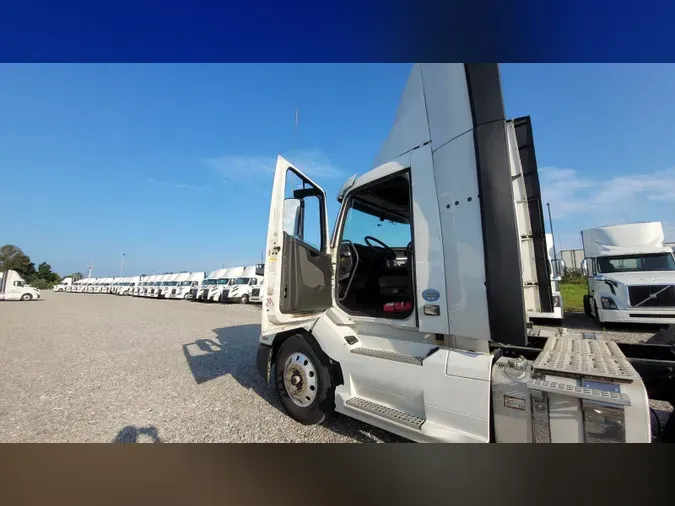 2019 Volvo VNL300