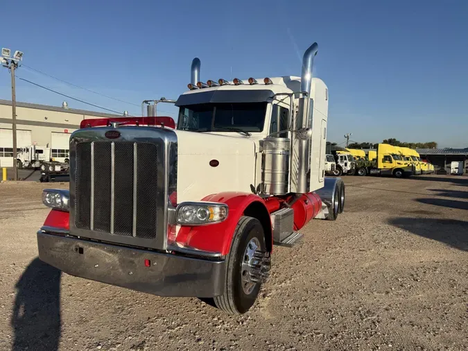 2022 Peterbilt 389d77b027fc2d1b0976a8baf51e2f18fbd