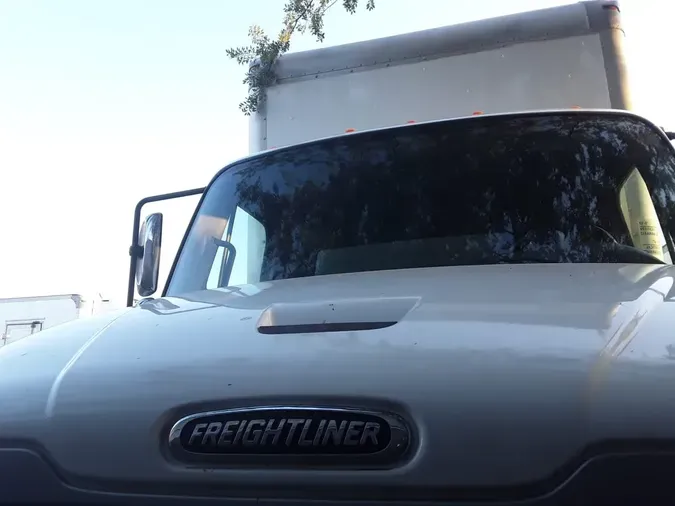 2018 FREIGHTLINER/MERCEDES M2 106