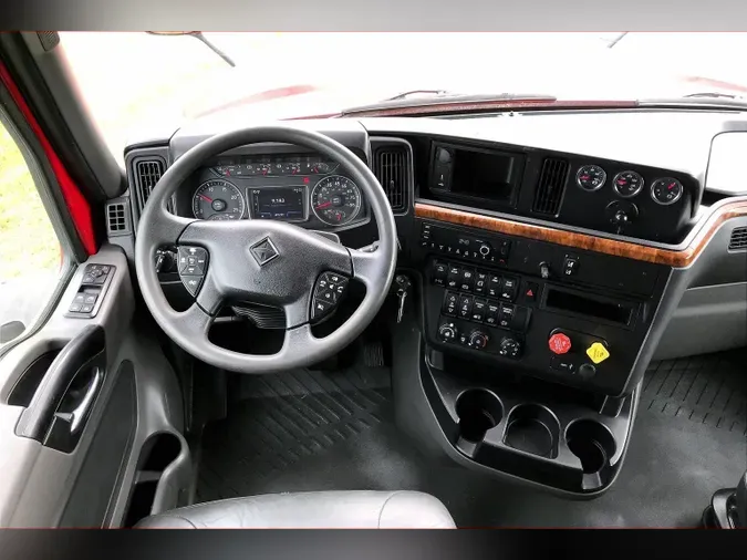 2022 INT LT625 6x4