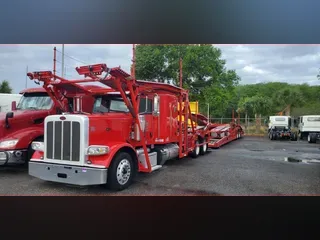 2022 Peterbilt 389