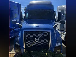 2020 Volvo VNL760