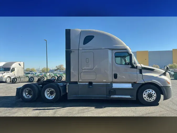 2024 Freightliner Cascadia 126