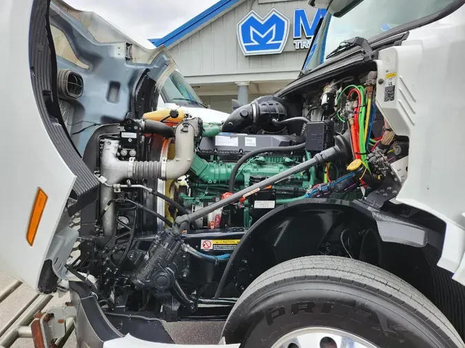 2021 VOLVO VNL64T740d782a55df37df3d9f86220570878192e