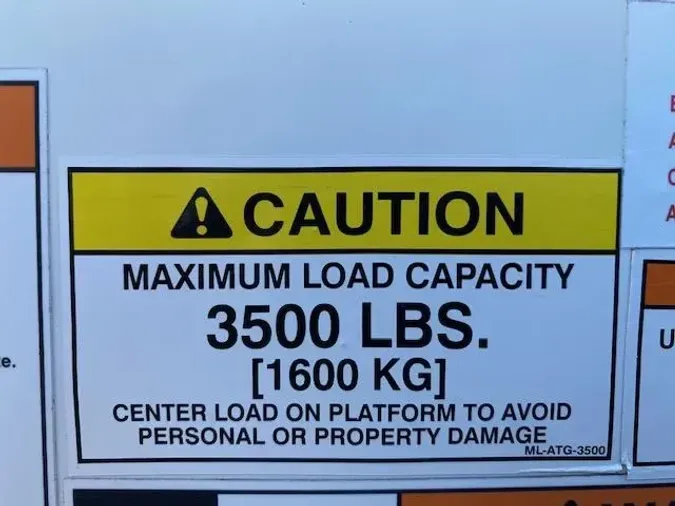 2019 Freightliner Business Class M2 106