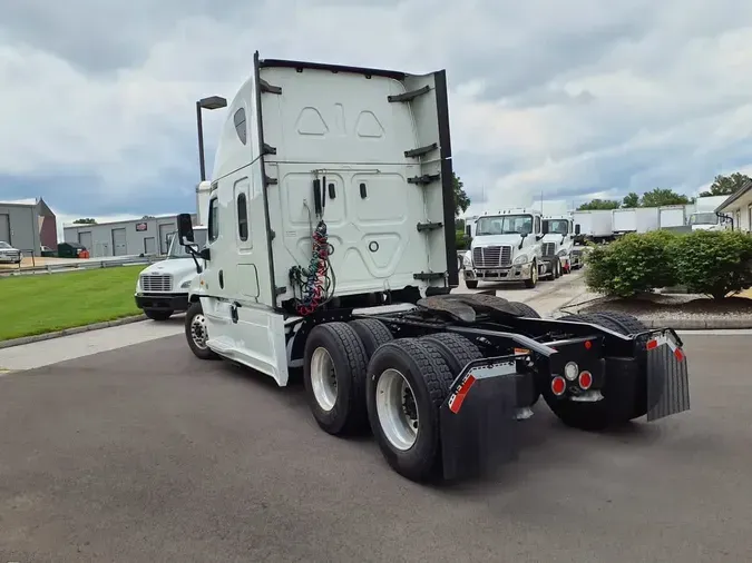2020 FREIGHTLINER CASCADIA 125