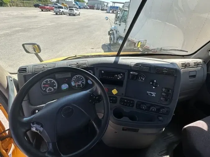 2018 FREIGHTLINER CASCADIA 113