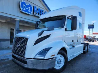 2020 VOLVO VNL64T760