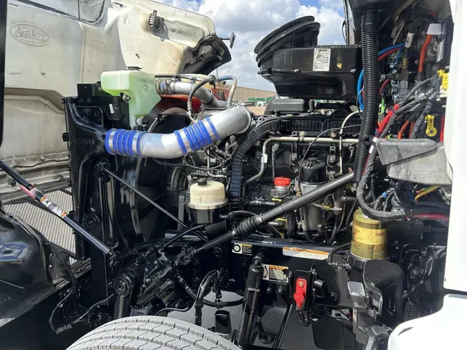 2020 Peterbilt 567