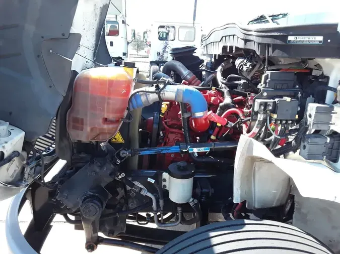 2019 NAVISTAR INTERNATIONAL 4300