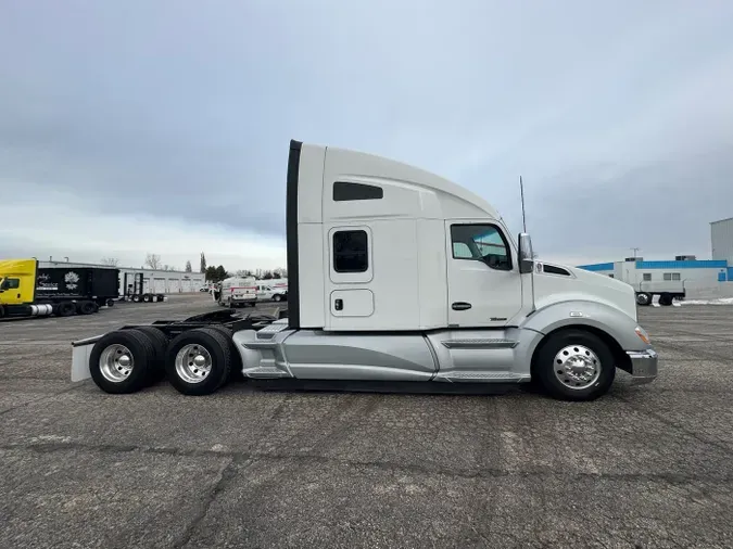 2022 Kenworth T680