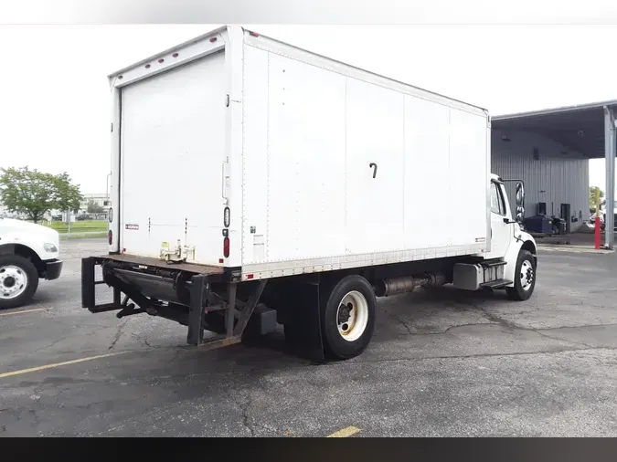 2016 FREIGHTLINER M2 106