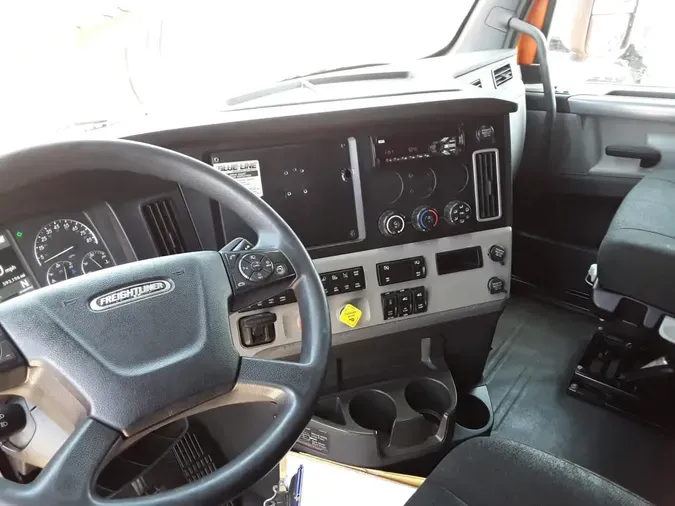 2019 FREIGHTLINER NEW CASCADIA PX12664