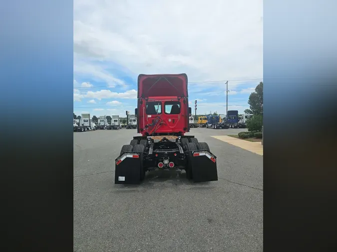 2018 FREIGHTLINER/MERCEDES CASCADIA 125