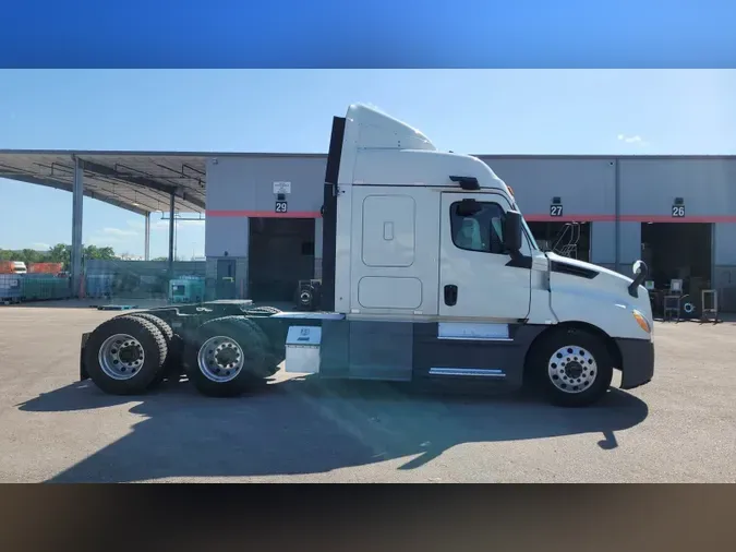 2020 Freightliner Cascadia