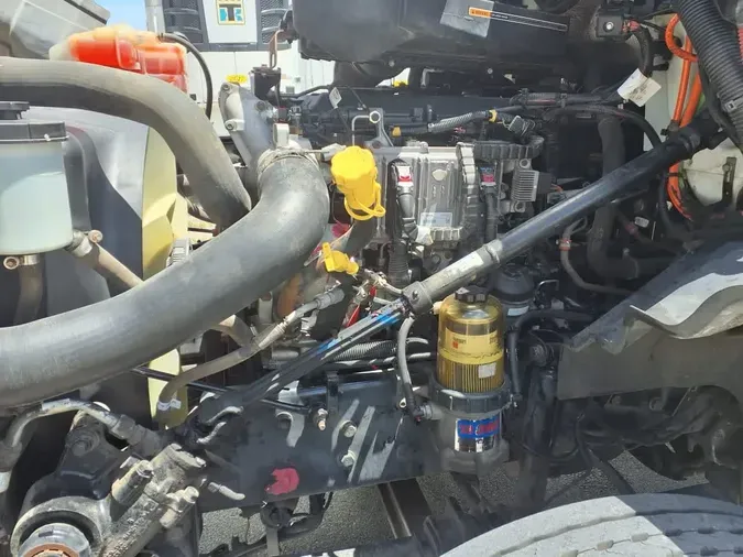 2019 NAVISTAR INTERNATIONAL LT625 DAYCAB T/A
