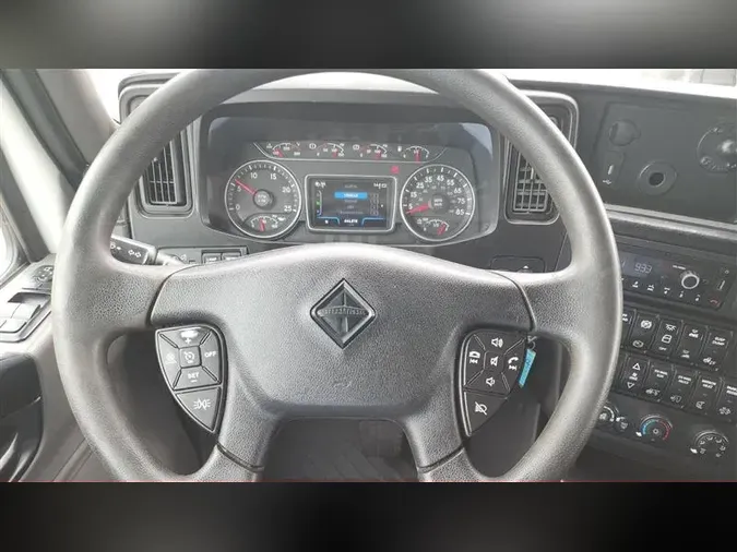 2022 INTERNATIONAL LT