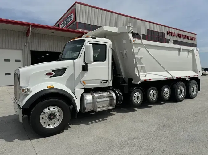 2018 Peterbilt 567