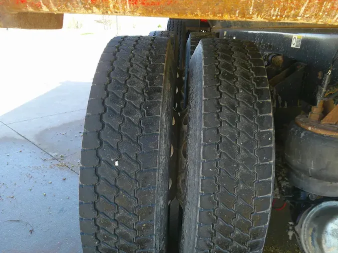 2020 Kenworth T880