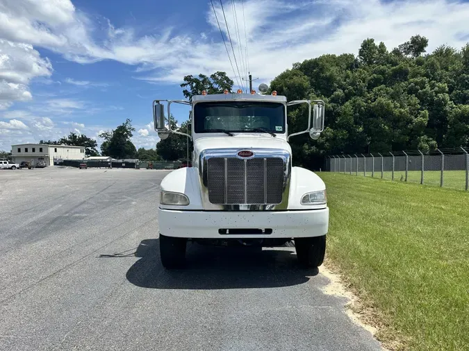 2018 Peterbilt 337