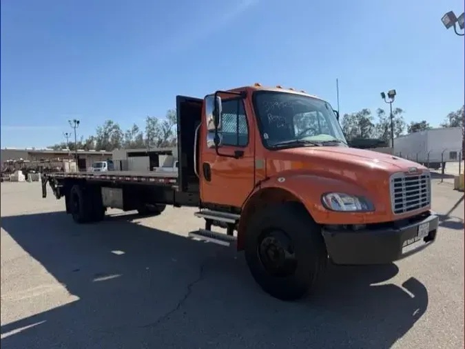 2021 Freightliner Business Class M2 106