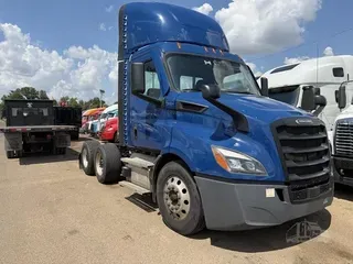 2022 FREIGHTLINER CASCADIA 116