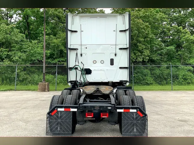 2021 INT LT625 6x4