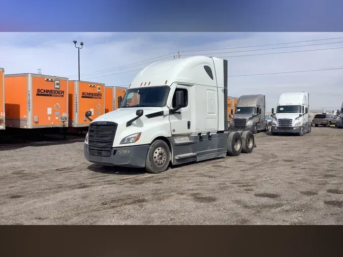 2021 Freightliner Cascadia