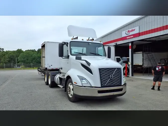 2019 VOLVO VNL64T-300d7af7bead96d9ece6d5909d3297885d1