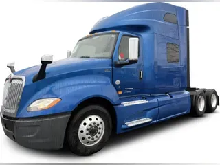 2022 International LT625