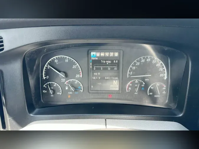 2021 Freightliner Cascadia 126