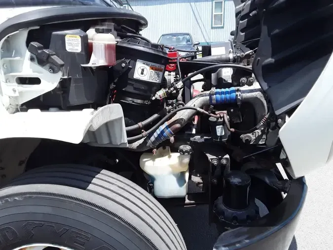 2016 FREIGHTLINER M2 106
