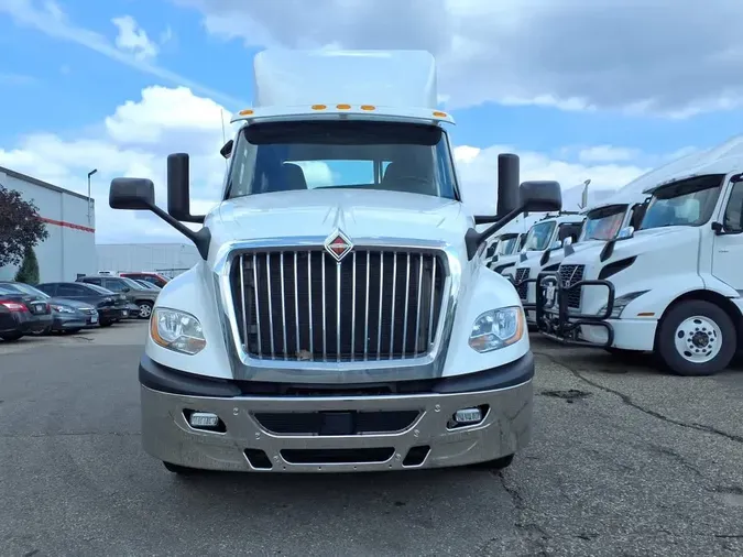 2019 NAVISTAR INTERNATIONAL LT625 DAYCAB T/A