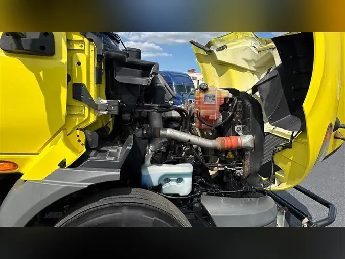 2018 INTERNATIONAL RH613
