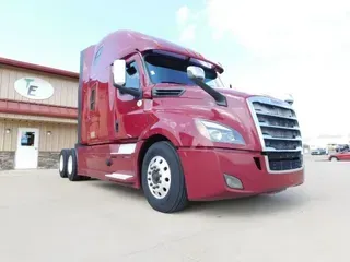 2020 Freightliner New Cascadia 126