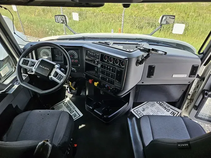 2020 MACK ANTHEM AN64T