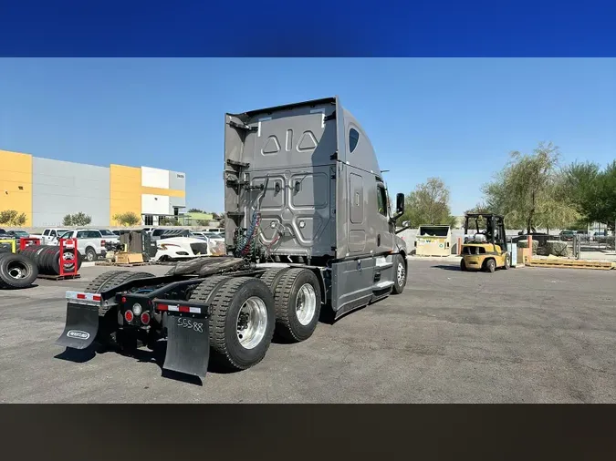 2023 Freightliner Cascadia