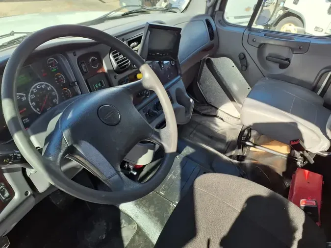2018 FREIGHTLINER/MERCEDES M2 106d7bca9c543ea495aaef485c56e545850