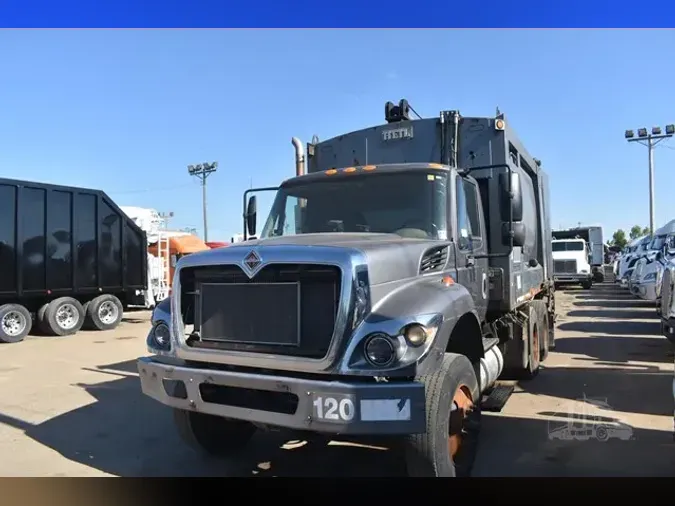 2013 INTERNATIONAL WORKSTAR 7400