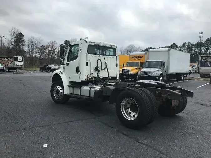 2016 Freightliner M2