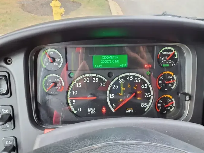 2017 FREIGHTLINER/MERCEDES M2 106d7be624dc88308b062ebace84c7b916c