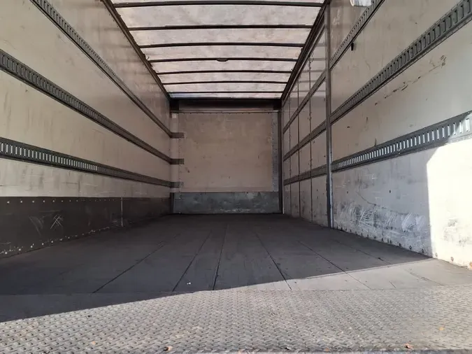 2018 FREIGHTLINER/MERCEDES M2 106