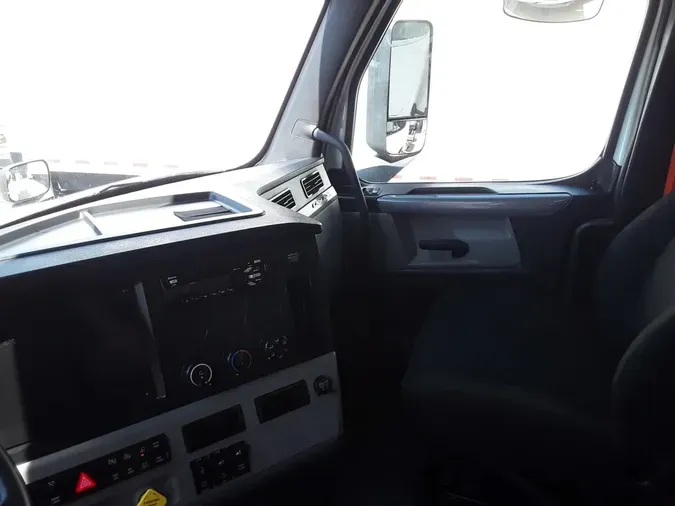 2019 FREIGHTLINER NEW CASCADIA PX12664