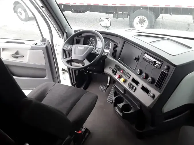 2019 FREIGHTLINER NEW CASCADIA PX12664