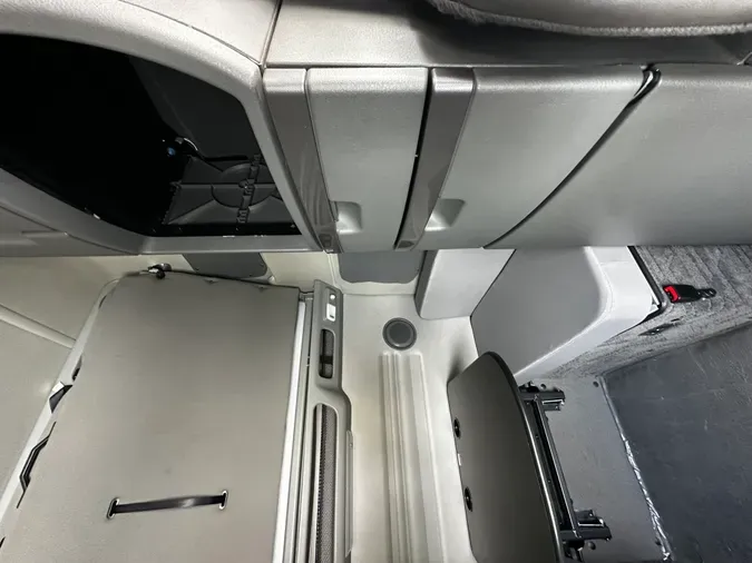 2023 Volvo VNL64T860