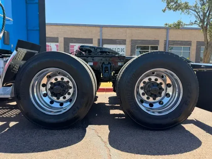 2023 KENWORTH T680d7cb3c802cb6a948c60a888335d94b38